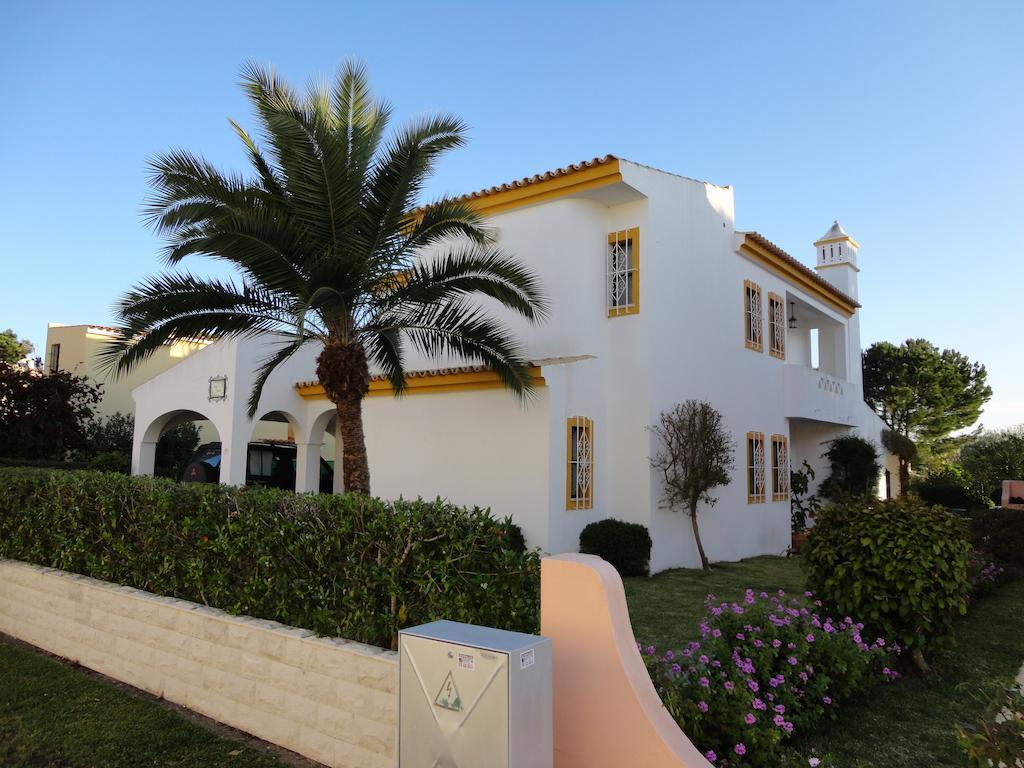 Villa Cavaco ヴィラモウラ エクステリア 写真